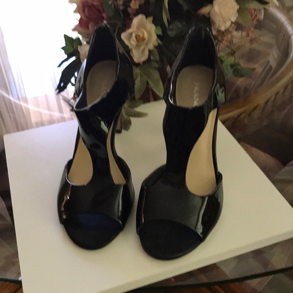 Franco Sarto Black  Patent Leather Sandals